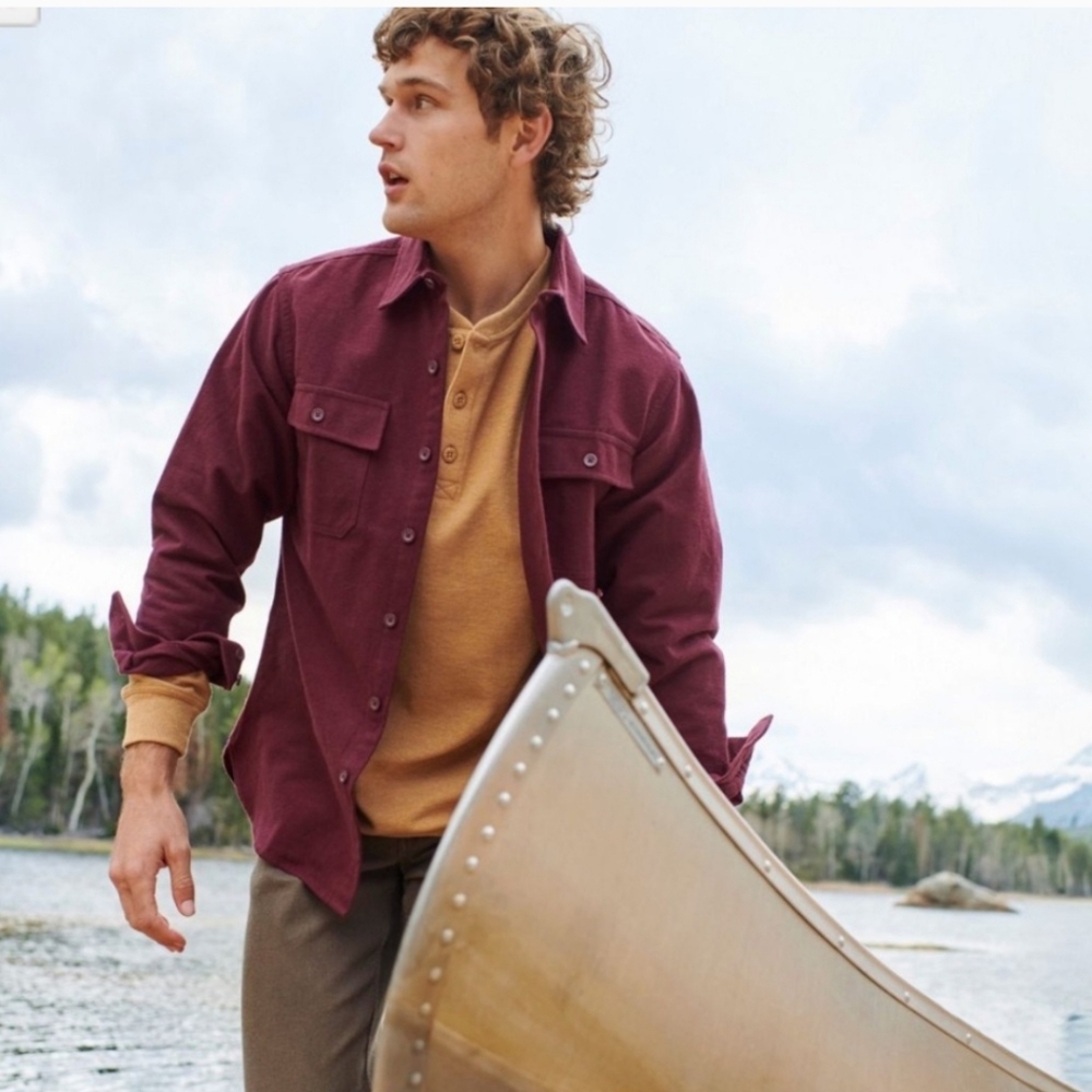 LL Bean Chamois Burgundy Button-down Breast Pocket Shirt Faded